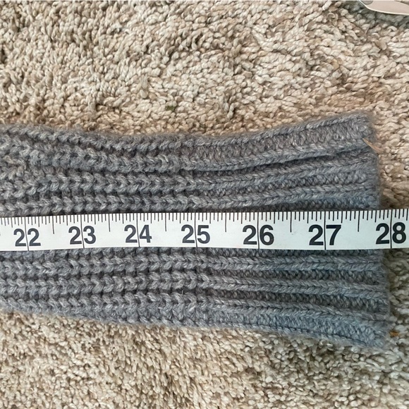 Banana Republic Grey Knit Cardigan - Picture 8 of 8